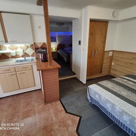 Apartment Fuered Apartmanhaz