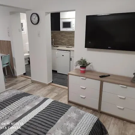 Apartament Fuered Apartmanhaz *