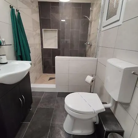 Апартаменты Fuered Apartmanhaz