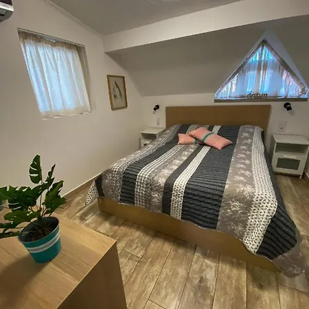 Апартаменты Fuered Apartmanhaz *