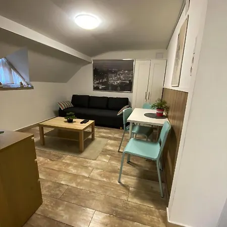 Fuered Apartmanhaz * Балатонфюред