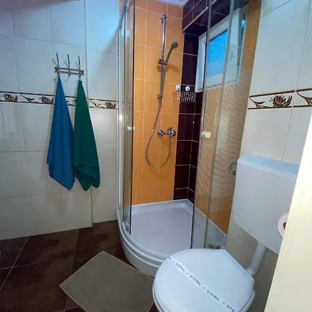 Апартаменты Fuered Apartmanhaz *
