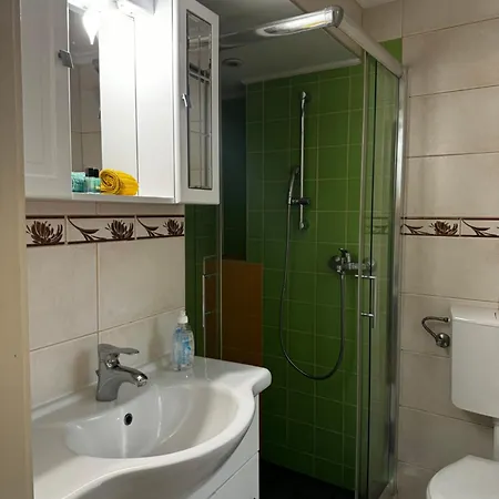 Апартаменты Fuered Apartmanhaz *