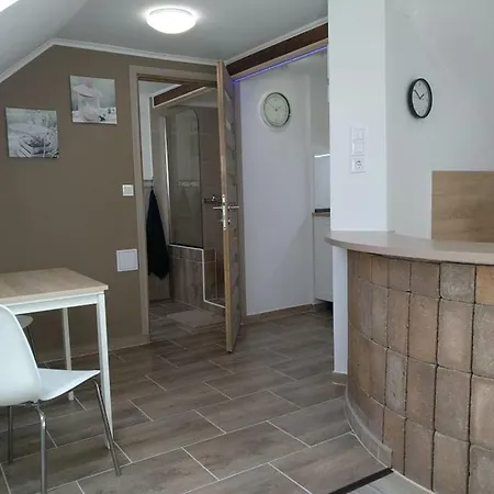 Апартаменты Fuered Apartmanhaz