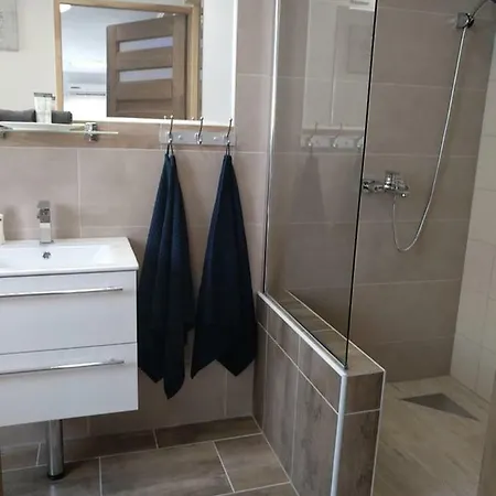 Fuered Apartmanhaz Апартаменты Балатонфюред
