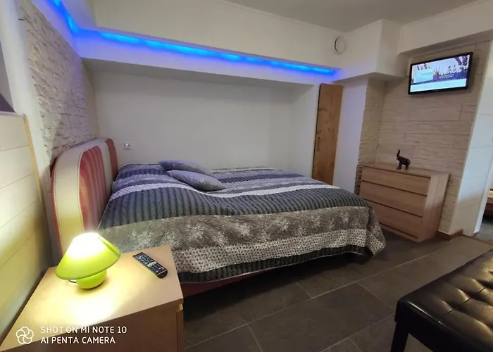 شقة Fuered Apartmanhaz بالاتونفوريد