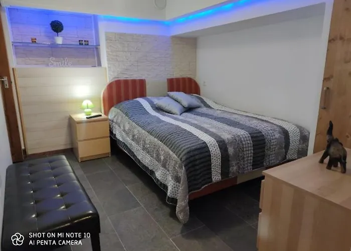 شقة Fuered Apartmanhaz بالاتونفوريد