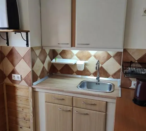 شقة Fuered Apartmanhaz *