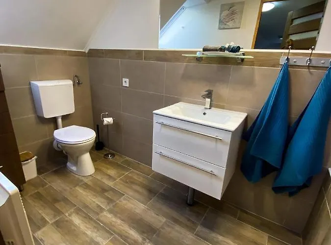 شقة Fuered Apartmanhaz بالاتونفوريد