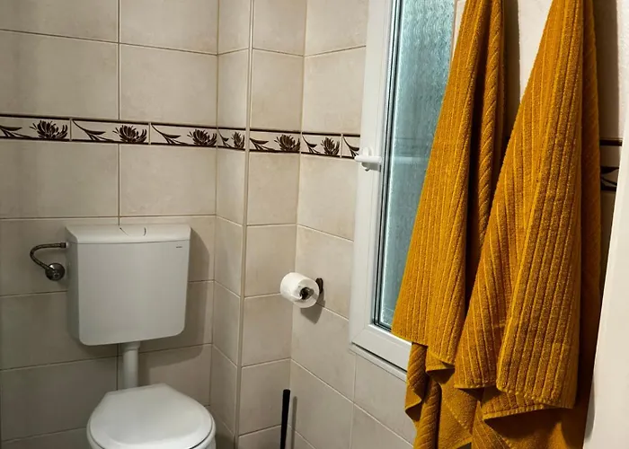 Fuered Apartmanhaz * بالاتونفوريد