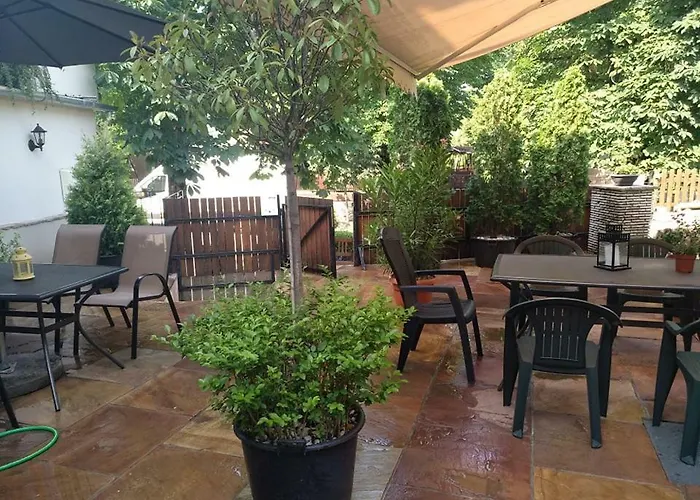 Fuered Apartmanhaz بالاتونفوريد